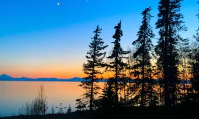 Salamatof Cabin | Glacier View Cabin! *Waterfront *Discounted Weekly/Monthly Rates