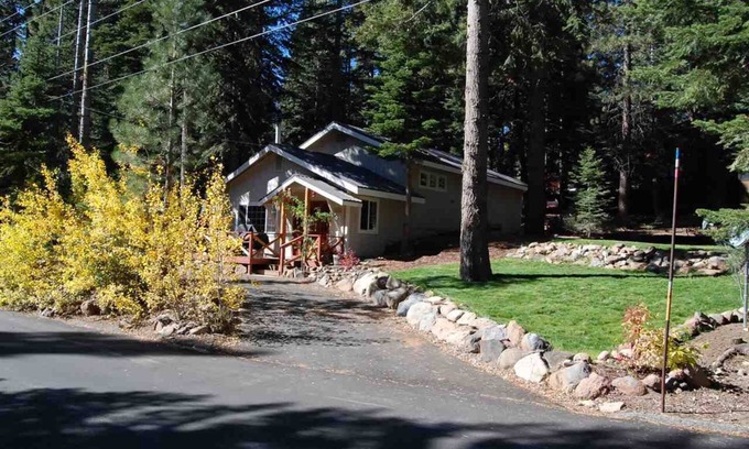 Ridgewood House | Glades Getaway by Tahoe Getaways - Carnelian Bay - Dog OK - Near Hiking/Biking