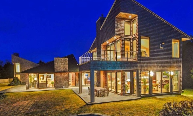 Sagaponack House | Glam-style home with private pool, open-floor plan, floor-to-ceiling.