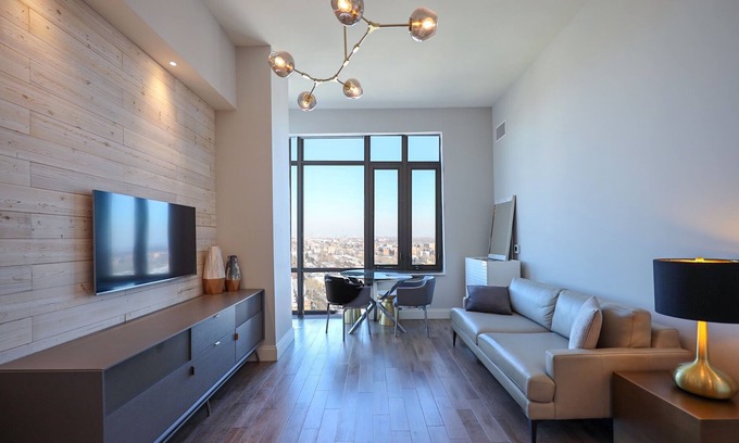 Sheepshead Bay Apartment | Glamorous & Contemporary Oasis Apt in Brooklyn NY!