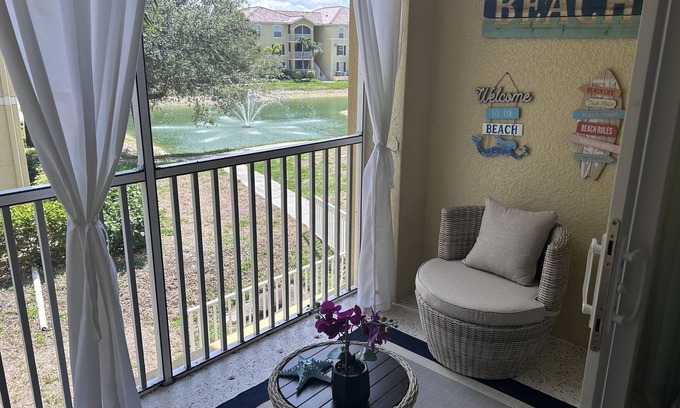 Winkler Apartment | Glamorous Fort Myers Getaway! Condo Resort Style!