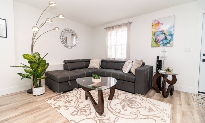 Halifax House | Glamorous new house basement for Business/Vacation travel