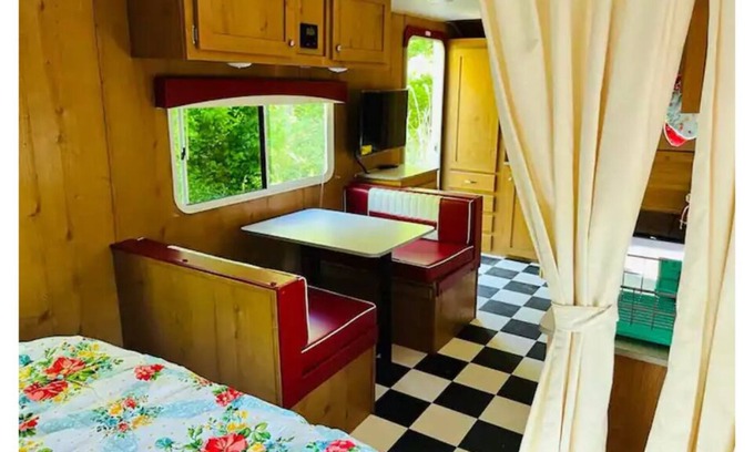 Weaverville House | "Glamper" at Secret Garden of Eden