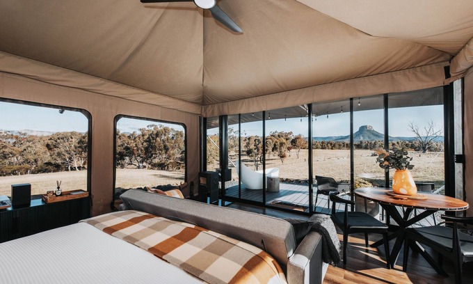 Glen Davis House | Glamping at Wildnest Farmstay - Honeyeater
