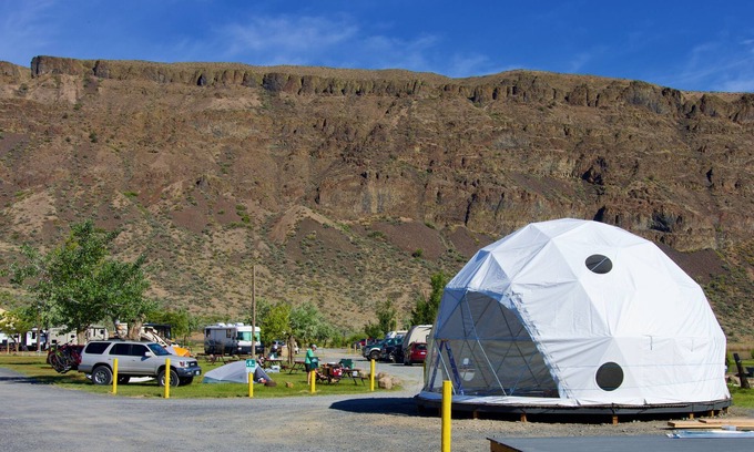Coulee City Apartment | Glamping Dome at Blue Lake in Coulee City (site 44)