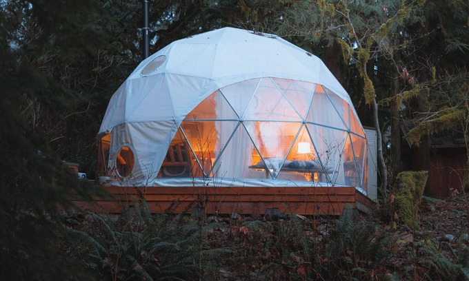 Rockport RV Rental | Glamping Dome w/Hot-tub & Kitchen, 10 min drive North Cascades National Park!