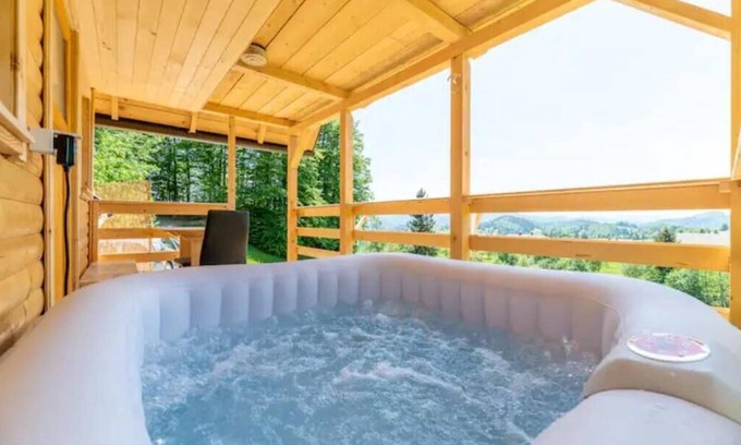 Skofja Loka House | Glamping house Ruby with private jacuzzi