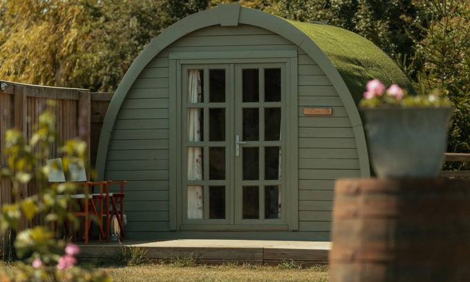 Chippenham Cabin | Glamping in Wiltshire the Green Knoll is a charm
