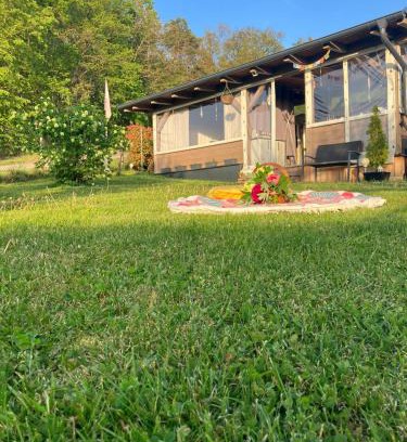 Chrastany Other | Glamping Karavan u Konopiště