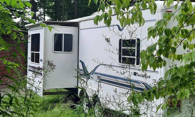 Newbury House | Glamping Special -Minutes from State Park and other great outdoor locations