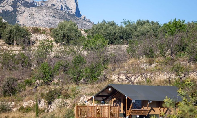 Tarbena Ski Chalet | Glamping Tienda de Safari - Alicante
