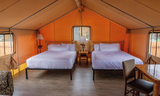 Big Horn County House | Glamping Village