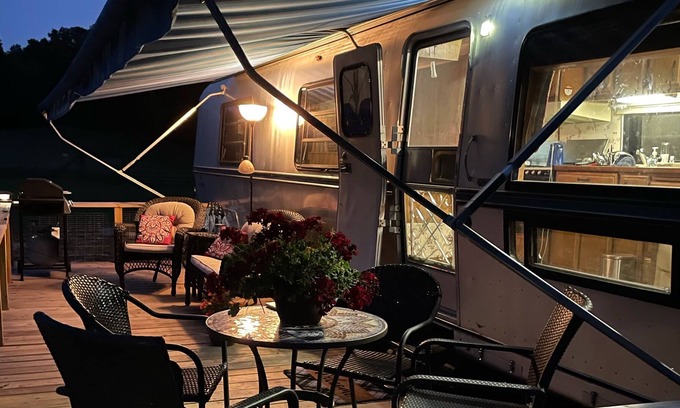 Chickamauga House | Glamping with Donkeys!—The Big Avion