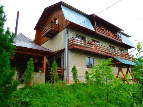 Yaremche Bed & Breakfast | Glanz Cottage