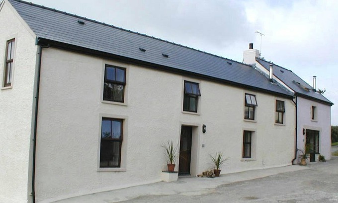 Whitland Cottage | Glascoed Farmhouse, Whitland