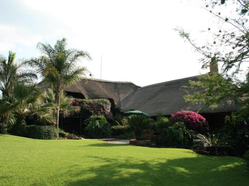 Broederstroom Cabin | Glen Afric Country Lodge