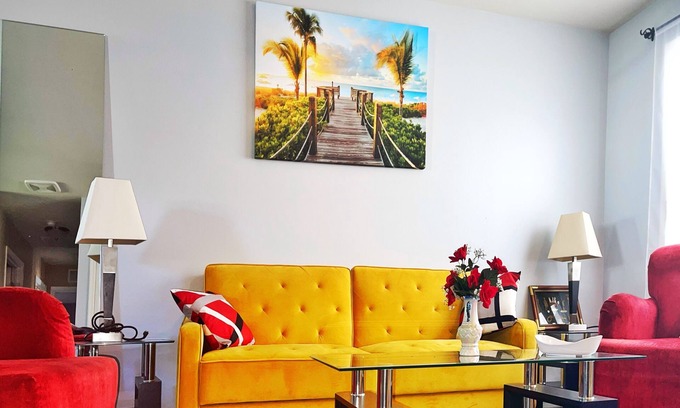 Marley House | Glen Burnie Haven: Your Tranquil Home Away from Home