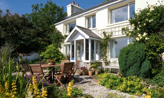Cregneish Other | Glen Chass Farmhouse is a beautifully appointed 3 bedroom house that sleeps up to 6 people in a magn