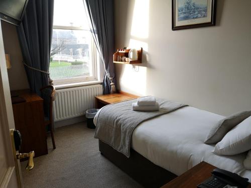 Dundalk Bed & Breakfast | Glen Gat House