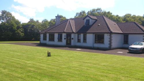 Ballymoney House | Glen Lodge