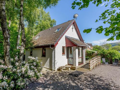 Balnain House | Glen View Of Enrick House