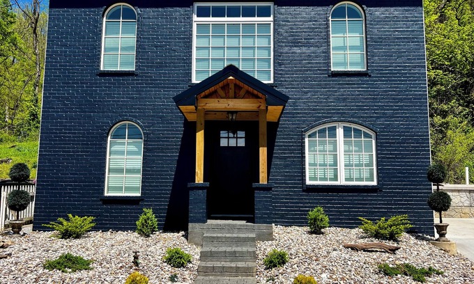 Madison House | Glenda’s Overlook.everything you need to make visiting Madison a great getaway!