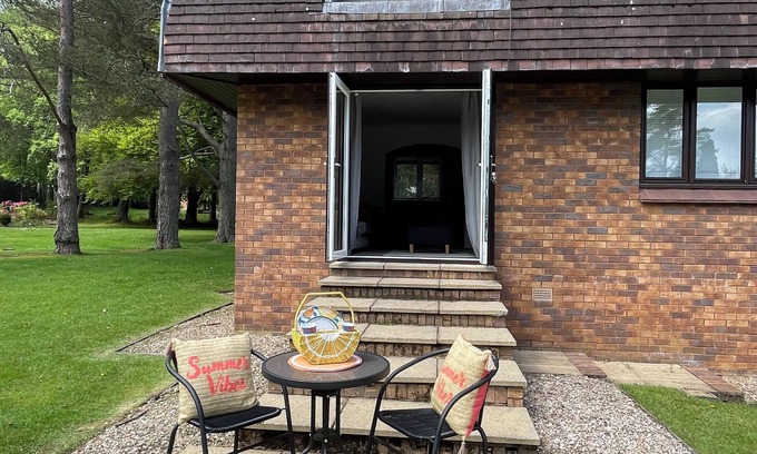 Gleneagles Apartment | Gleneagles Rental is a lovely 1 bedroom flat set as a Superking or twin beds. nn