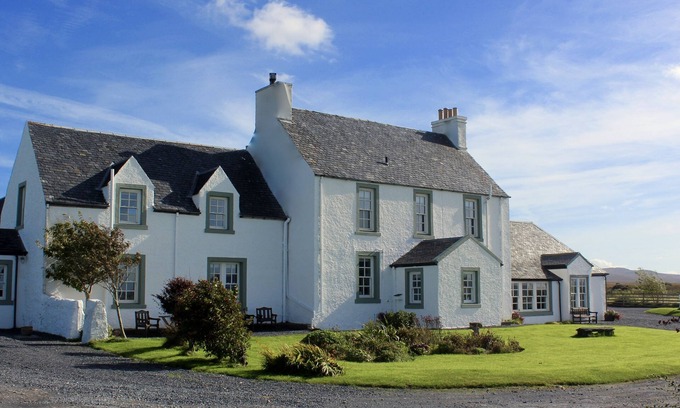 Glenegedale House | Glenegedale House