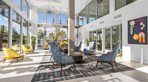 Irvine Business Complex Apartment | Global Luxury Suites Irvine