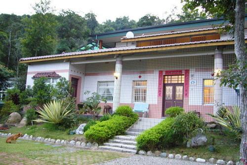 Guoxing House | Global Village Farmstay