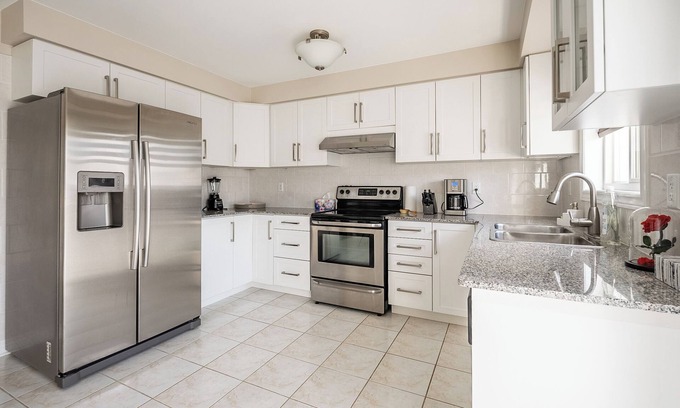 York Regional Municipality House | GLOBALSTAY. Modern 3 Bedroom House in Newmarket