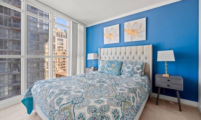 CityPlace Condo | GLOBALSTAY. Azure 1Br+den Apartment w Lake Ontario Views