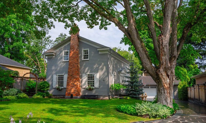 Mount Pleasant East House | GLOBALSTAY. Charming 3 Bedroom House in North York