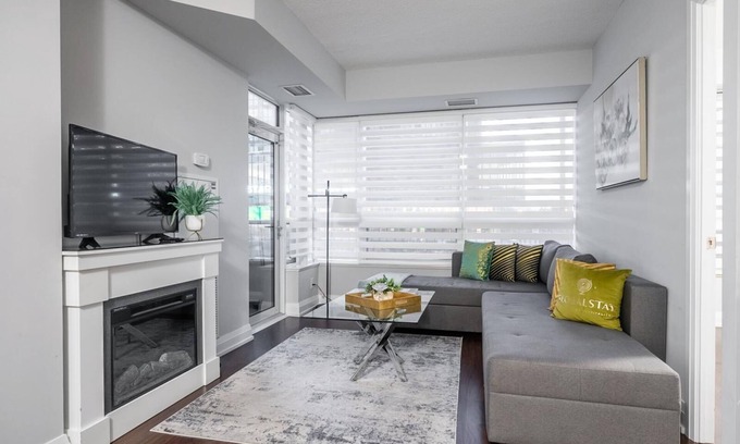 Willowdale Condo | GLOBALSTAY. Luxury 2Bd 2BR Metro Sheppard. Free parking