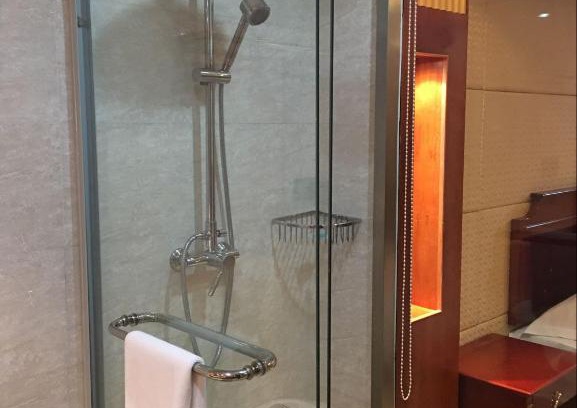 Pudong Hotel | Gloria Plaza Hotel Hangtou