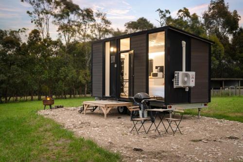 Jindivick House | Glorious Escape by Tiny Away