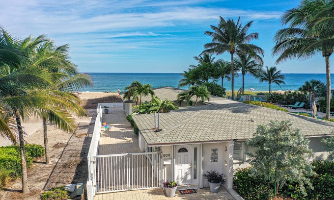 Pompano Beach House | Glorious Private Home - Not a Condo; Not miles away; Steps to the BEACH!