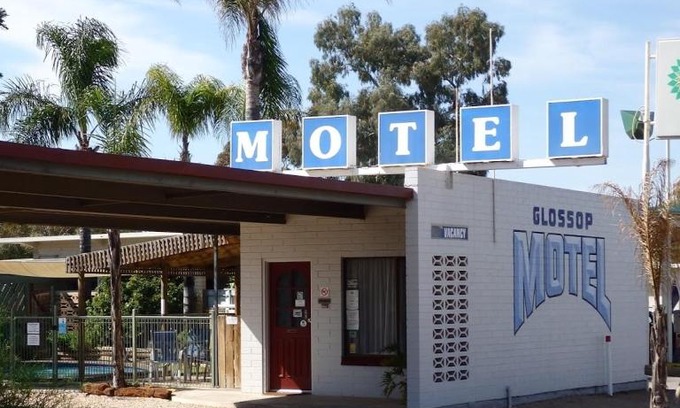 Glossop Hotel | Glossop Motel