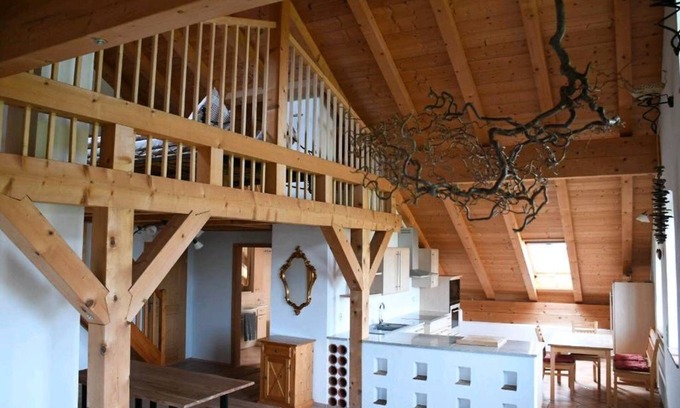 Saaldorf-Surheim Apartment | Glück vacation apartment, 110 m², with gallery and mountain view