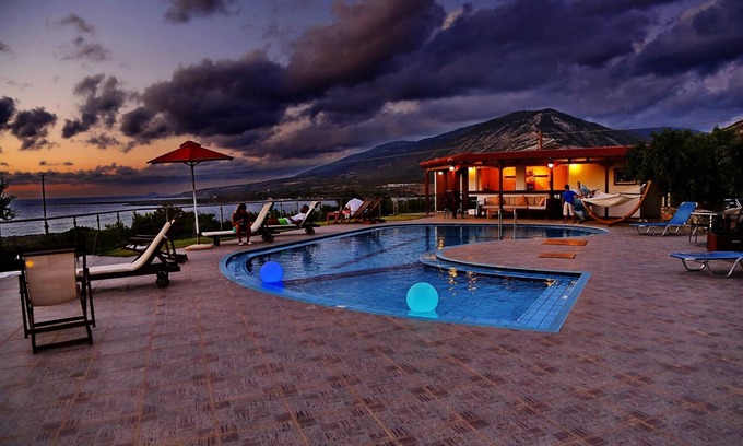 Ayios Pandeleimon Hotel | Glykeria Hotel