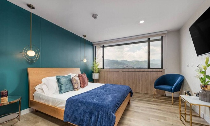 La Aguacatala Apartment | Go Living 1204 · New Design Loft, City View & AC by HOUSY HOST