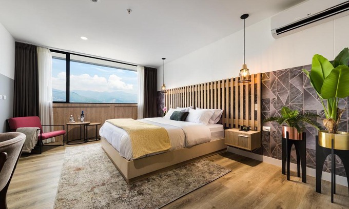 La Aguacatala Apartment | Go Living and Suites - Jalo Rent