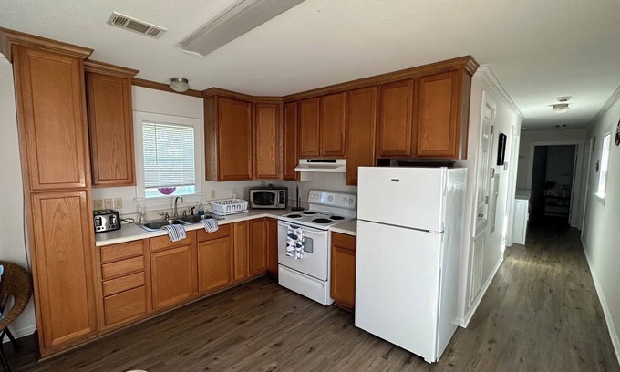 Braithwaite House | Goin’ Fishing? Bring your pole, fish across the street or Marinas down the road.