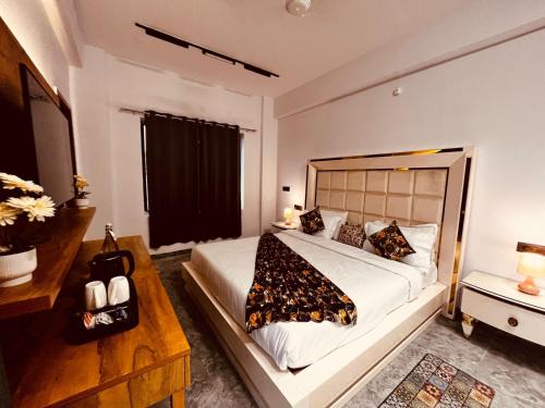 Lakhisarai Hotel | Gojura Lodge
