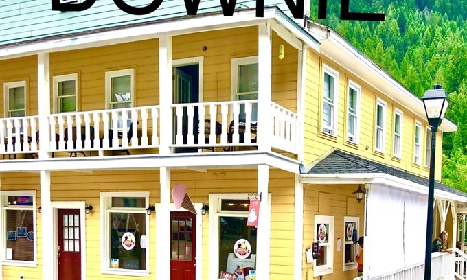 Downieville Apartment | Gold Country "Downie Apartment"