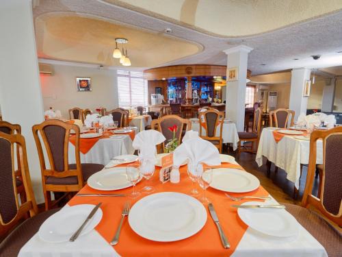 Quatre Bornes Hotel | Gold Crest Hotel