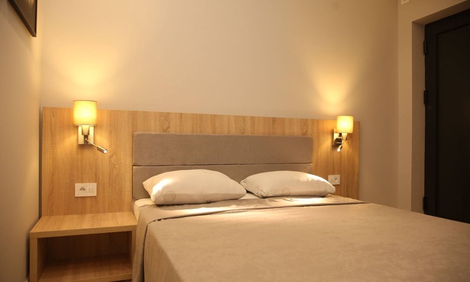 Jagodina House | Gold Crown Apartments
