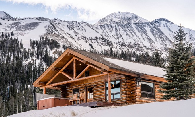 Big Sky Cabin | "Gold Rush" Cowboy Heaven Cabin w/Loft on Ski Slope, Hot Tub, Views, Privacy