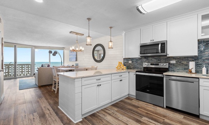 New Smyrna Beach Condo | Golden Arms 602: Direct Ocean Views, 2 King Beds, Walk to Flagler Ave