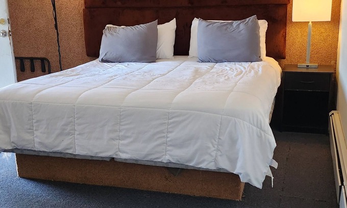 Lamar Hotel | Golden Arrow Motel